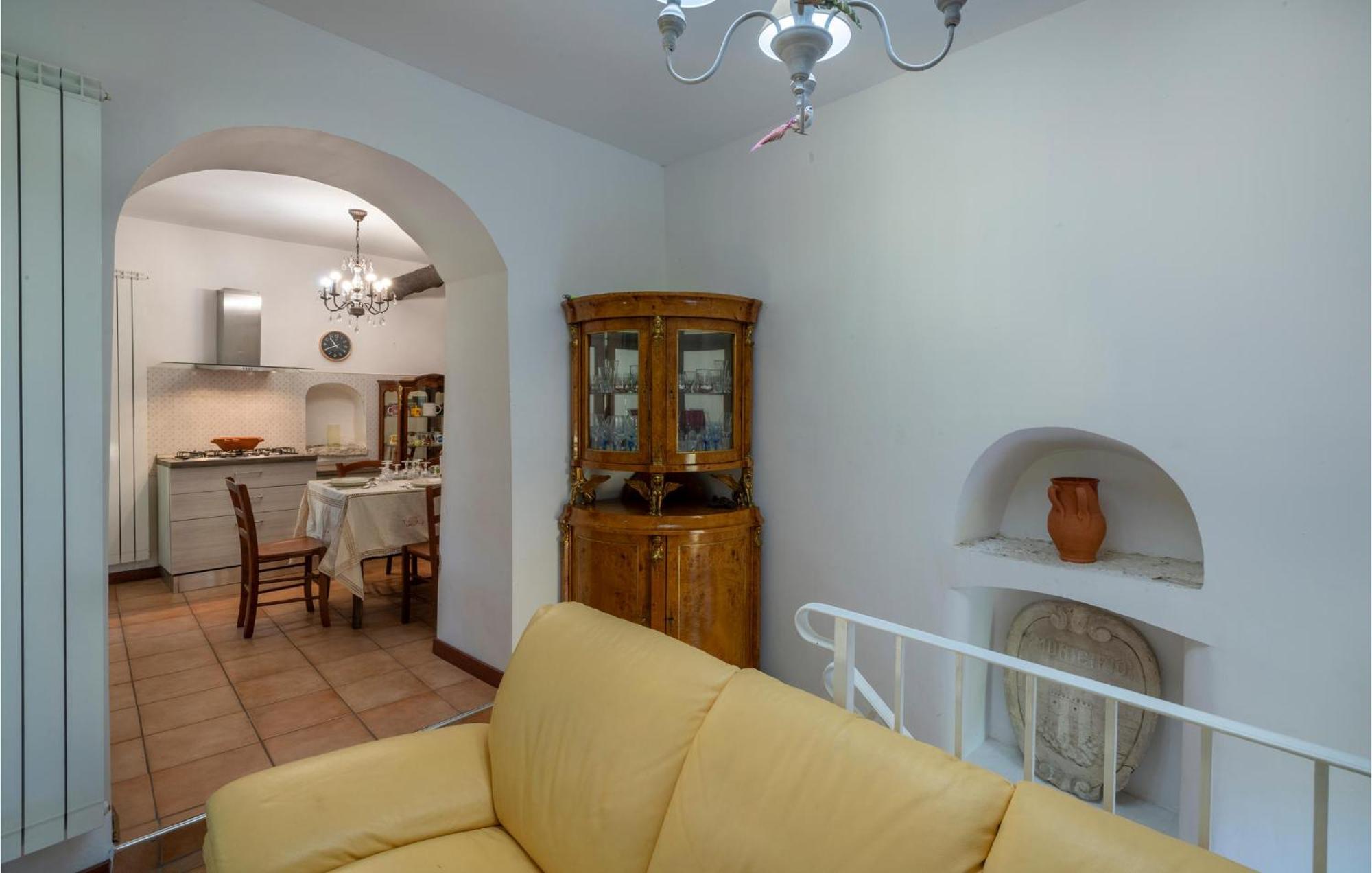 4 Bedroom Lovely Apartment In Caramanico Terme Exterior photo