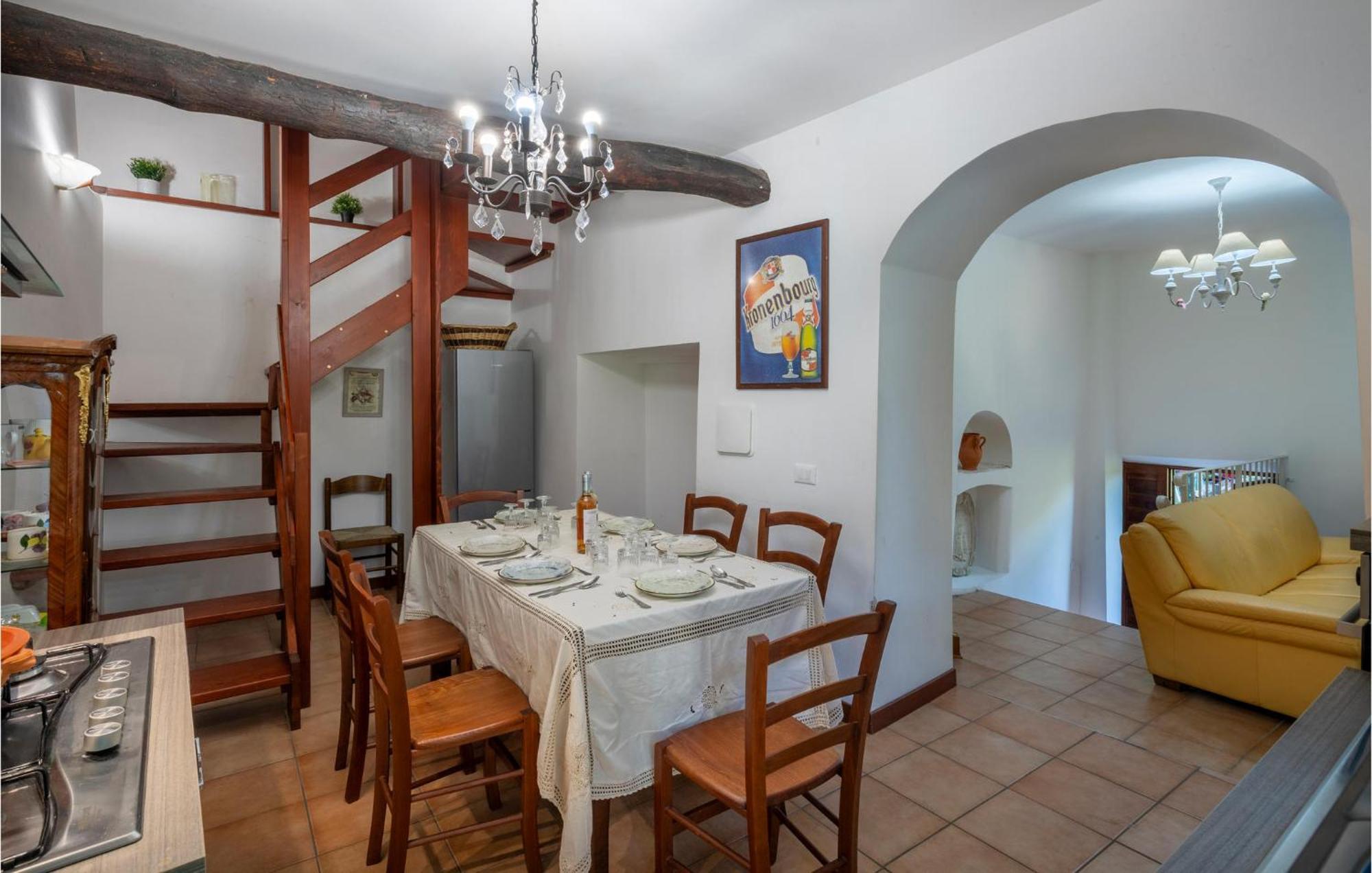 4 Bedroom Lovely Apartment In Caramanico Terme Exterior photo