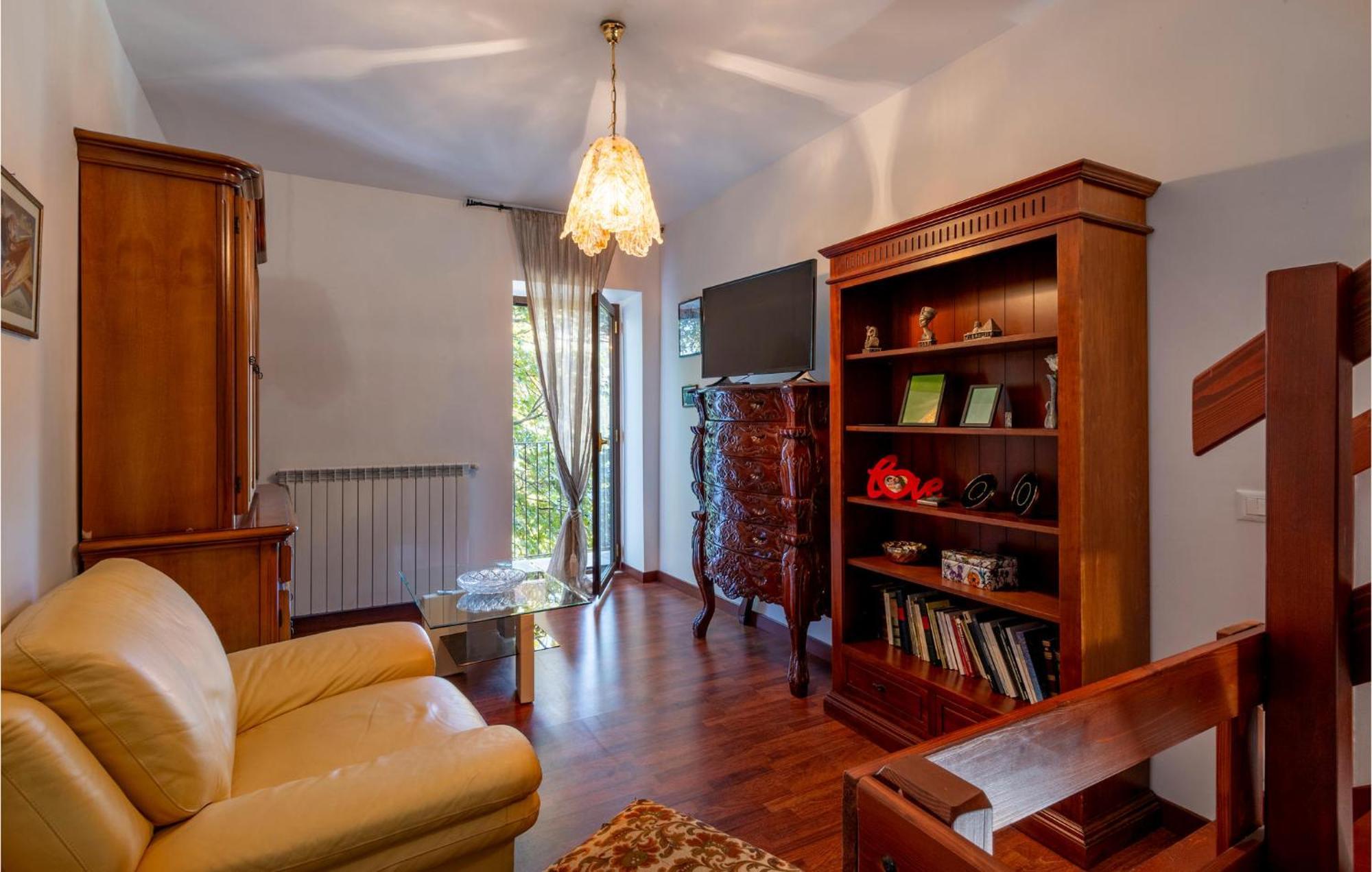 4 Bedroom Lovely Apartment In Caramanico Terme Exterior photo