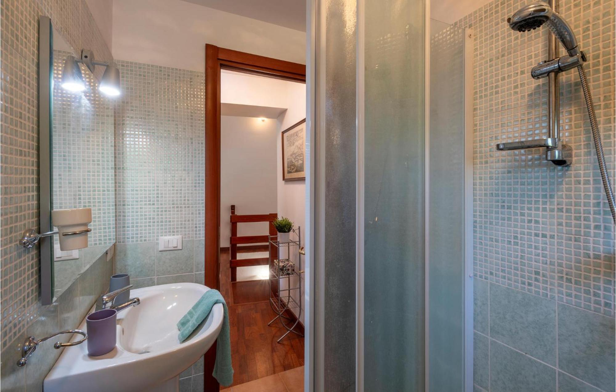 4 Bedroom Lovely Apartment In Caramanico Terme Exterior photo