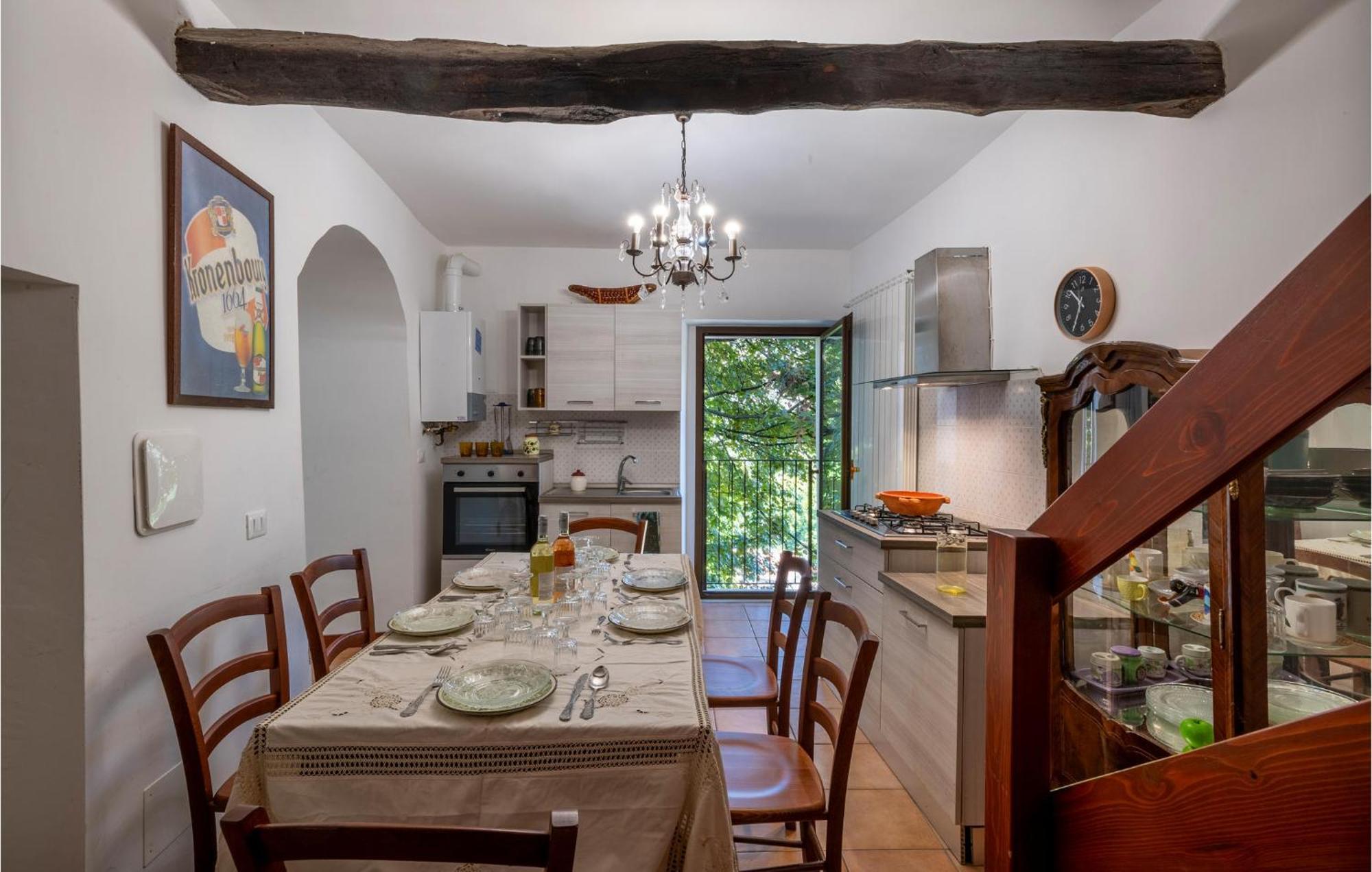 4 Bedroom Lovely Apartment In Caramanico Terme Exterior photo